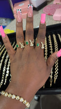 Load image into Gallery viewer, Emerald Green Bow Ring
