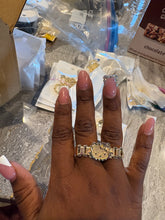Load image into Gallery viewer, Double Finger HK Ring
