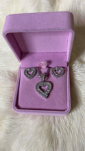Load image into Gallery viewer, Blinged Heart Set
