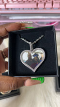 Load image into Gallery viewer, Heart Shaped Photo Pendant
