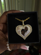 Load image into Gallery viewer, Heart Shaped Photo Pendant
